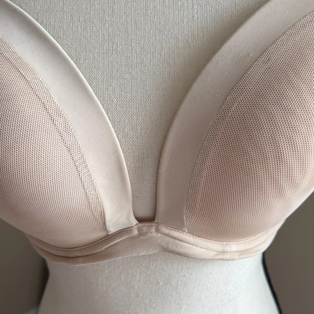 Le Mystere Nude 6 Ways to Wear Plunge Push-Up Bra - Women Intimates 36DD (E)